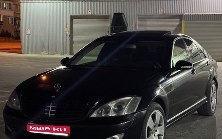 Mercedes-Benz S-Класс, 2006 год, 970 000 рублей, 2 фотография