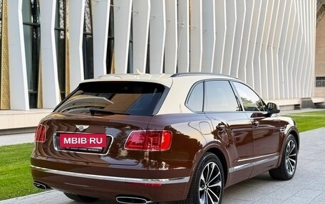 Bentley Bentayga I, 2016 год, 8 499 000 рублей, 5 фотография