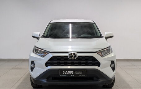 Toyota RAV4, 2021 год, 2 990 000 рублей, 2 фотография