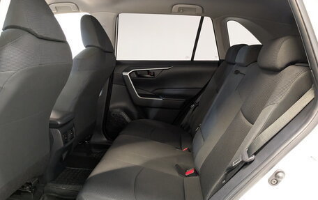 Toyota RAV4, 2021 год, 2 990 000 рублей, 12 фотография