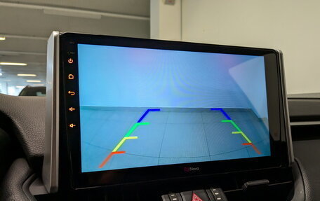 Toyota RAV4, 2021 год, 2 990 000 рублей, 26 фотография