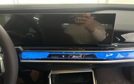 BMW 7 серия, 2025 год, 12 960 000 рублей, 9 фотография