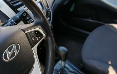 Hyundai Solaris II рестайлинг, 2012 год, 795 000 рублей, 5 фотография