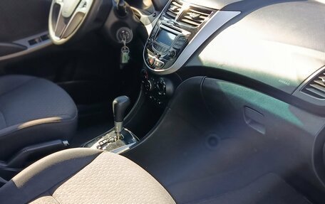 Hyundai Solaris II рестайлинг, 2012 год, 795 000 рублей, 13 фотография