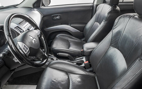 Mitsubishi Outlander III рестайлинг 3, 2009 год, 1 199 000 рублей, 12 фотография