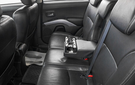 Mitsubishi Outlander III рестайлинг 3, 2009 год, 1 199 000 рублей, 29 фотография