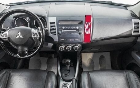 Mitsubishi Outlander III рестайлинг 3, 2009 год, 1 199 000 рублей, 11 фотография