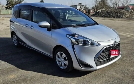Toyota Sienta II, 2019 год, 1 650 000 рублей, 1 фотография