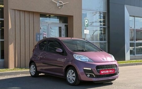 Peugeot 107 I рестайлинг, 2012 год, 650 000 рублей, 1 фотография