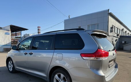 Toyota Sienna III, 2012 год, 2 275 000 рублей, 5 фотография