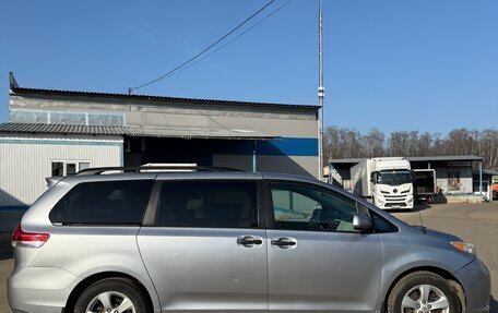 Toyota Sienna III, 2012 год, 2 275 000 рублей, 9 фотография