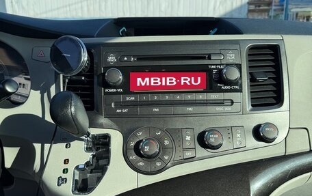 Toyota Sienna III, 2012 год, 2 275 000 рублей, 21 фотография