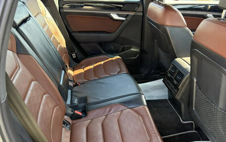 Volkswagen Touareg III, 2018 год, 4 900 000 рублей, 7 фотография