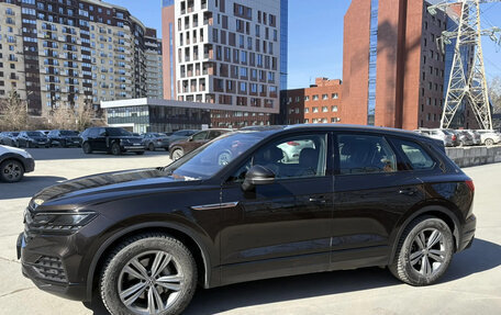 Volkswagen Touareg III, 2018 год, 4 900 000 рублей, 5 фотография