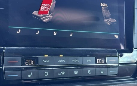 Volkswagen Touareg III, 2018 год, 4 900 000 рублей, 12 фотография