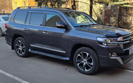 Toyota Land Cruiser 200, 2020 год, 10 800 000 рублей, 2 фотография