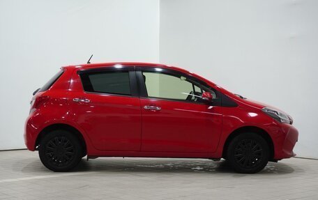 Toyota Vitz, 2016 год, 915 000 рублей, 5 фотография