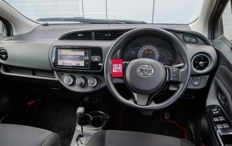 Toyota Vitz, 2016 год, 915 000 рублей, 12 фотография