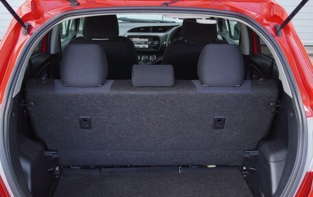 Toyota Vitz, 2016 год, 915 000 рублей, 26 фотография