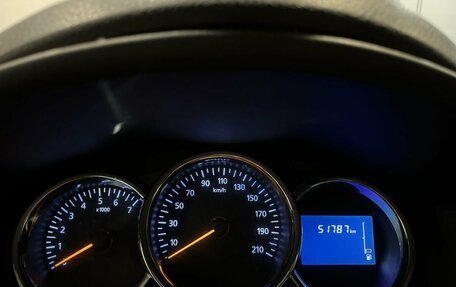 Renault Logan II, 2018 год, 1 220 000 рублей, 11 фотография