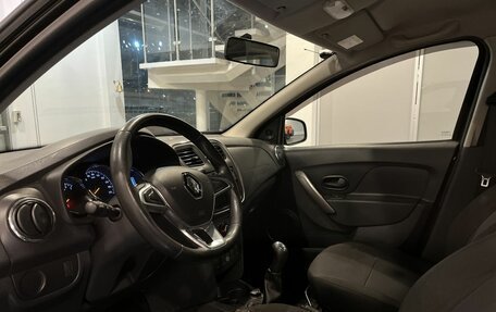 Renault Logan II, 2018 год, 1 220 000 рублей, 22 фотография