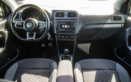 Volkswagen Polo VI (EU Market), 2018 год, 1 300 000 рублей, 15 фотография