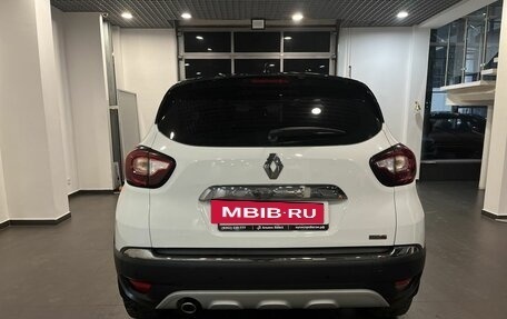 Renault Kaptur I рестайлинг, 2021 год, 2 083 000 рублей, 4 фотография