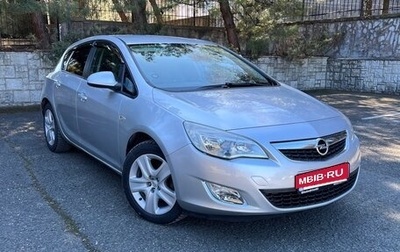 Opel Astra J, 2012 год, 850 000 рублей, 1 фотография