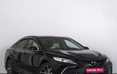 Toyota Camry, 2021 год, 3 899 000 рублей, 1 фотография