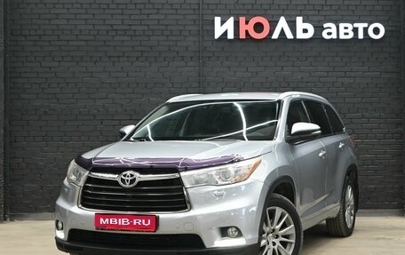 Toyota Highlander III, 2015 год, 3 150 000 рублей, 1 фотография