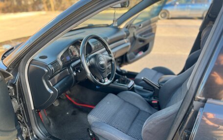 Audi A4, 2000 год, 14 фотография