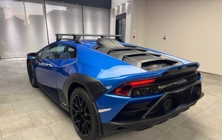 Lamborghini Huracán, 2023 год, 28 100 000 рублей, 6 фотография