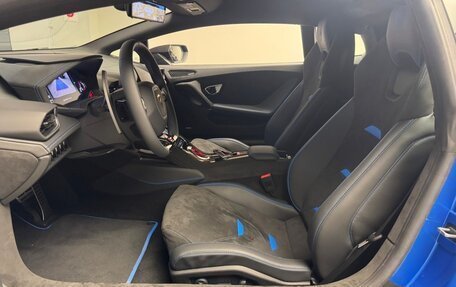 Lamborghini Huracán, 2023 год, 28 100 000 рублей, 11 фотография