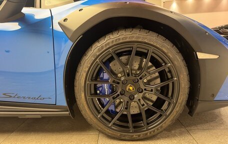 Lamborghini Huracán, 2023 год, 28 100 000 рублей, 19 фотография