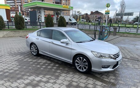 Honda Accord IX рестайлинг, 2013 год, 1 800 000 рублей, 4 фотография