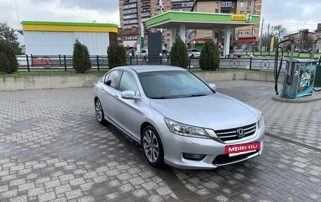Honda Accord IX рестайлинг, 2013 год, 1 800 000 рублей, 3 фотография
