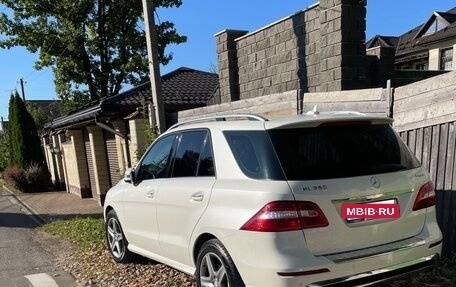 Mercedes-Benz M-Класс, 2013 год, 3 000 000 рублей, 2 фотография