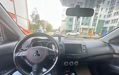 Mitsubishi Outlander III рестайлинг 3, 2007 год, 1 300 000 рублей, 9 фотография