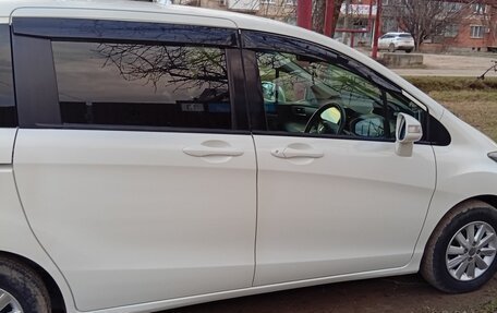 Honda Freed I, 2011 год, 1 100 000 рублей, 2 фотография