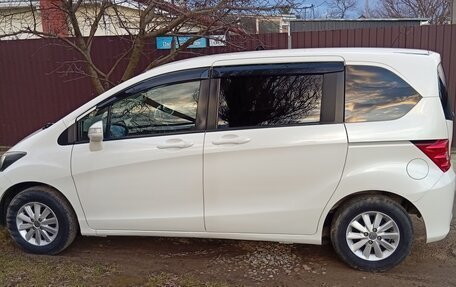 Honda Freed I, 2011 год, 1 100 000 рублей, 5 фотография