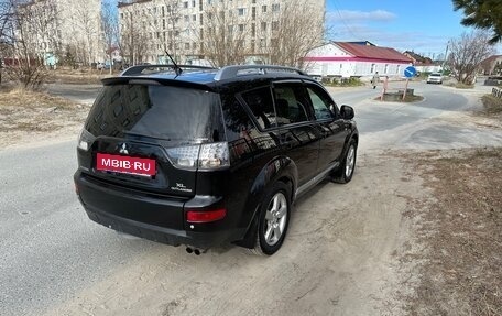 Mitsubishi Outlander III рестайлинг 3, 2007 год, 1 300 000 рублей, 4 фотография