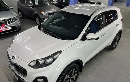 KIA Sportage IV рестайлинг, 2020 год, 1 999 000 рублей, 9 фотография
