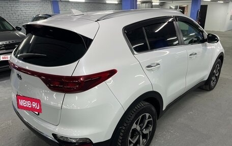 KIA Sportage IV рестайлинг, 2020 год, 1 999 000 рублей, 5 фотография