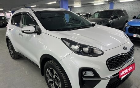 KIA Sportage IV рестайлинг, 2020 год, 1 999 000 рублей, 3 фотография