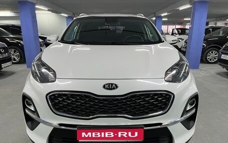 KIA Sportage IV рестайлинг, 2020 год, 1 999 000 рублей, 2 фотография