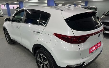 KIA Sportage IV рестайлинг, 2020 год, 1 999 000 рублей, 7 фотография