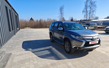 Mitsubishi Pajero Sport III рестайлинг, 2018 год, 1 700 000 рублей, 3 фотография