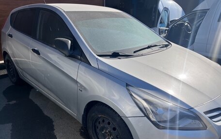 Hyundai Solaris II рестайлинг, 2016 год, 790 000 рублей, 3 фотография