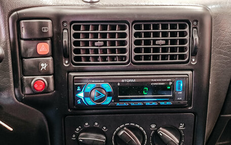 Volkswagen Polo III рестайлинг, 1999 год, 199 100 рублей, 18 фотография