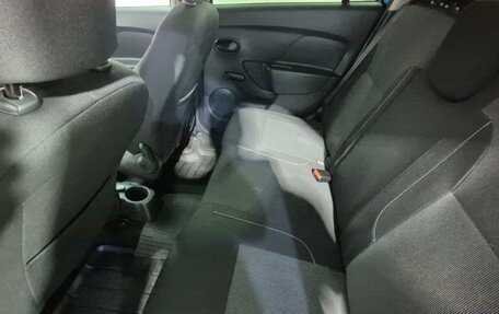 Renault Logan II, 2019 год, 1 080 000 рублей, 14 фотография